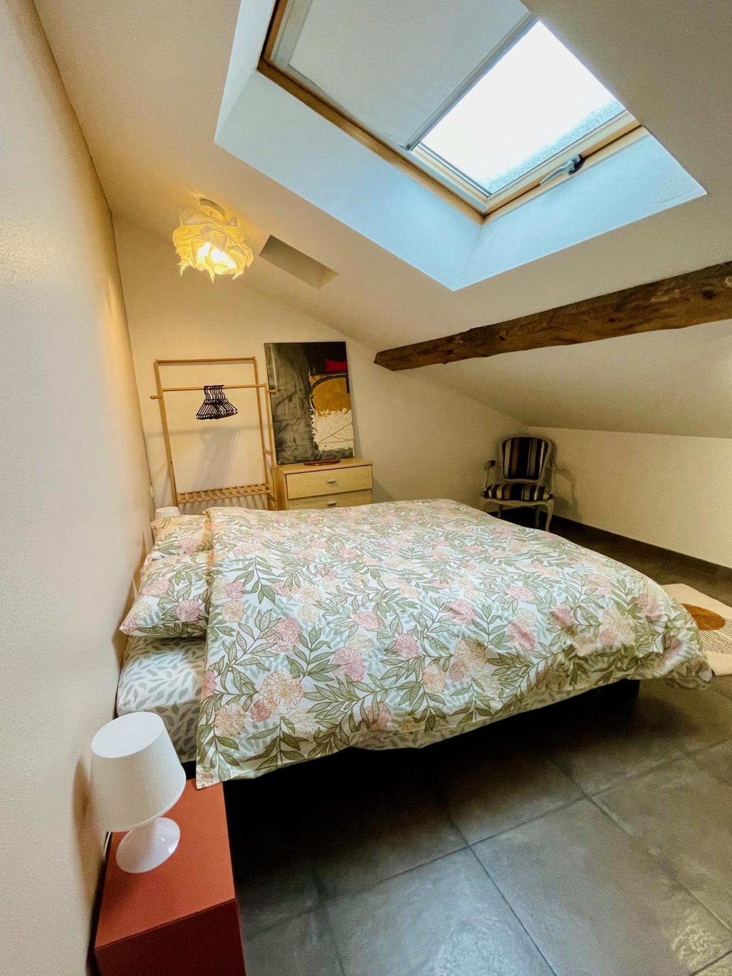 Duplex + Parking Gratuit Facile Daire Sainte-Suzanne  Dış mekan fotoğraf